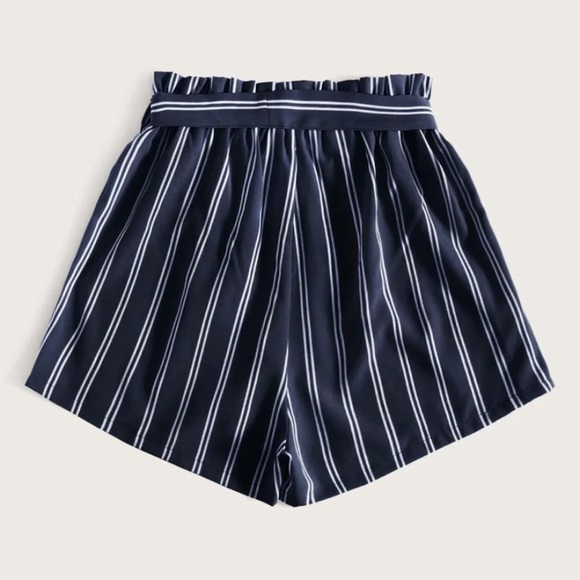 Women’s blue and white stripped shorts. - Picture 2 of 4
